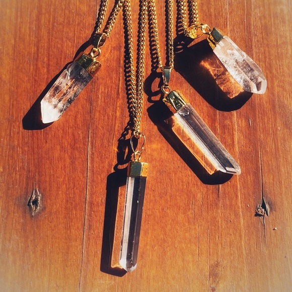 Quartz Crystal Point Necklace - Picture 3 of 4